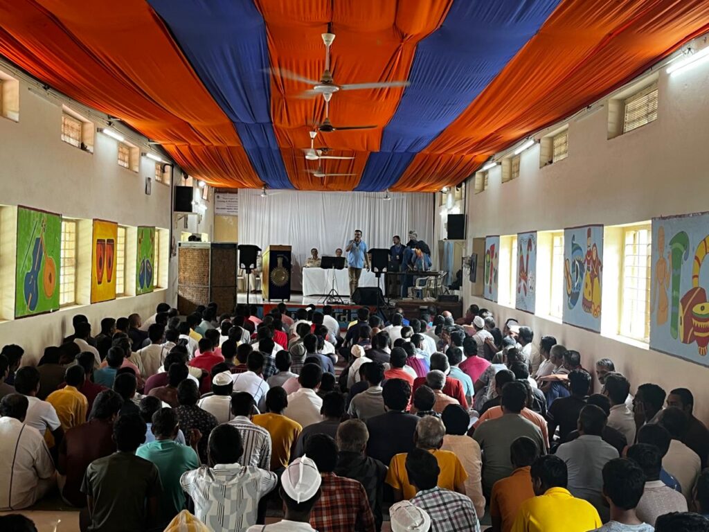 देशभक्तीपर गाण्यांतून बंद्यांमध्ये जागविली नवप्रेरणा