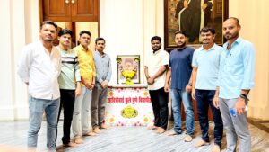 सावित्रीबाई फुले पुणे विद्यापीठात स्वातंत्र्यवीर सावरकरांना जयंतीनिमित्त अभिवादन