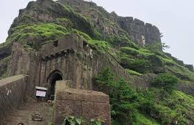 सिंहगड किल्ला पर्यटकांसाठी तात्पुरता बंद