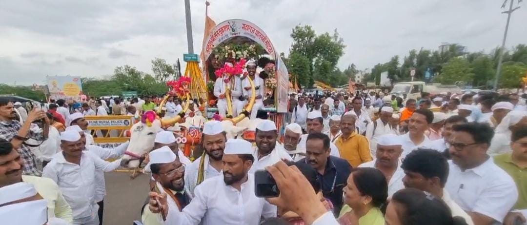 जगद्गुरू श्री संत तुकाराम महाराजांच्या पालखीचे बारामती नगरीत प्रशासनाच्यावतीने स्वागत