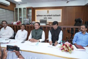 अधिकाऱ्यांनो विकासकामे वेगाने व समन्वयाने करा; खासदार श्रीरंग बारणे यांच्या सूचना