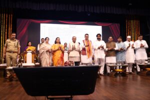 मुख्यमंत्री देवेंद्र फडणवीस यांच्या हस्ते पिंपरी चिंचवड महानगरपालिकेच्या विविध प्रकल्पांचे लोकार्पण व भूमिपूजन