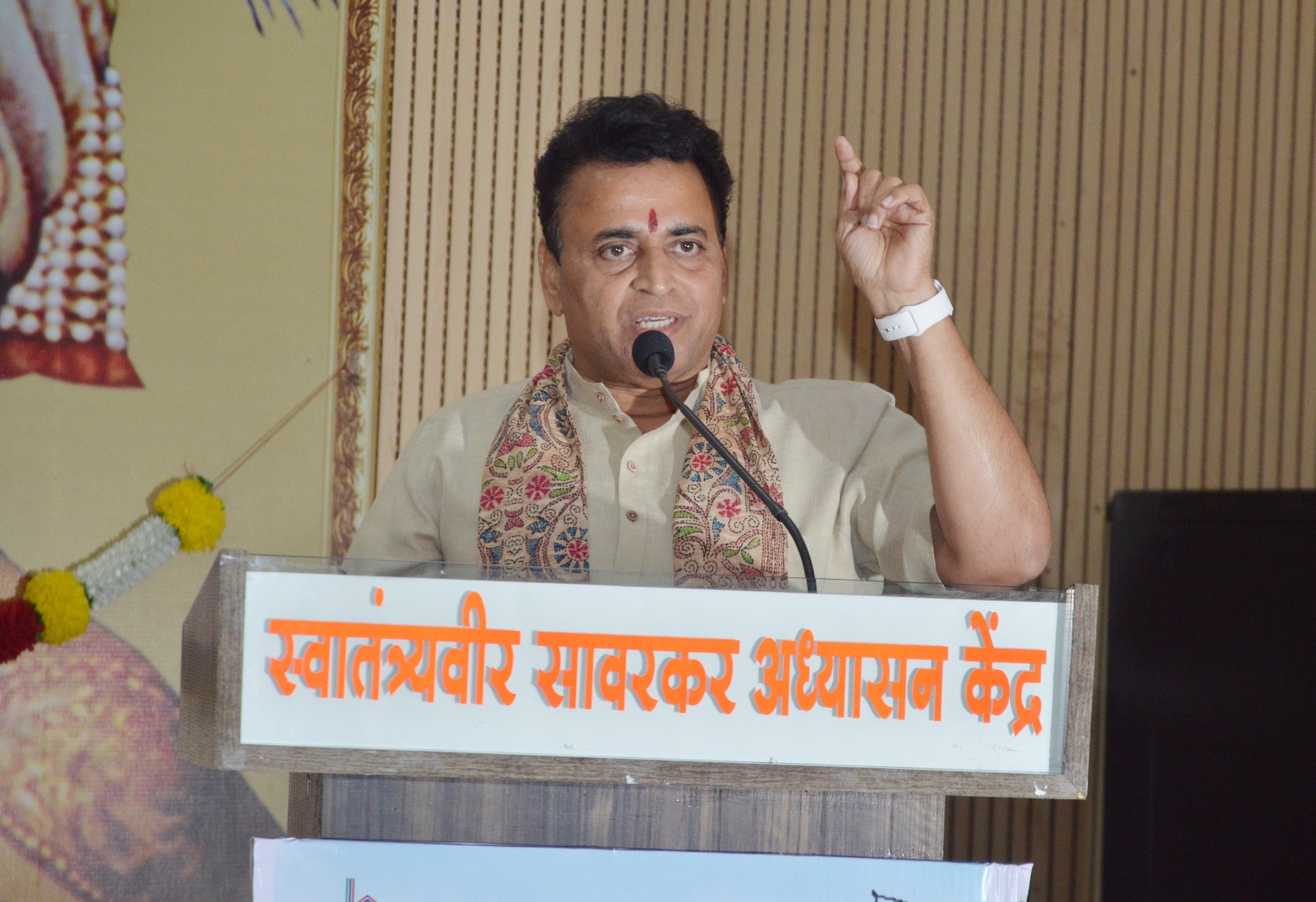 आदिवासींच्या जमिनीवर बांगलादेशी आणि रोहिंग्याच्या वस्तींचे संकट- भाजपाचे माजी राष्ट्रीय सचिव सुनील देवधर