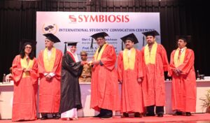 सातत्यपूर्ण प्रयत्न आणि समर्पित भावनेने कार्य करून जीवनात यशस्वी व्हा- राज्यपाल सी. पी. राधाकृष्णन