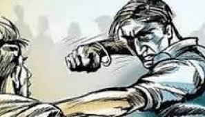 सोसायटी सुरक्षारक्षकाच्या पोटात चाकूने वार