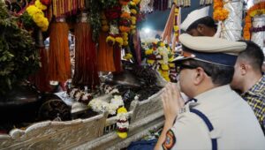धन्य आजी दिन, झाले संतांचे दर्शन - पोलीस आयुक्त अमितेश कुमार