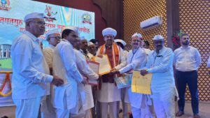 संतपीठात शिक्षण घेणारे विद्यार्थी भागवत धर्म जगभरात पोहोचवतील-मुख्यमंत्री देवेंद्र फडणवीस