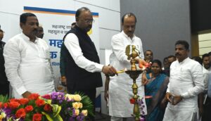 https://marathinews24.com/organize-lok-adalat-to-resolve-issues-related-to-agricultural-land-revenue-minister-chandrashekhar-bawankule/