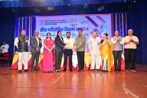 महाविद्यालयामध्ये खेळाडू कोट्यातील रिक्त जागेवर खेळाडूंना प्रवेशाबाबत नियमात आवश्यक ते बदल करू