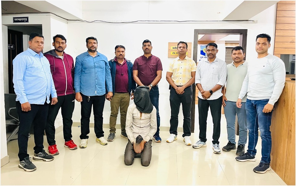 दरोडा रोखताना पोलिसावर केला होता वार, सराईताला अटक