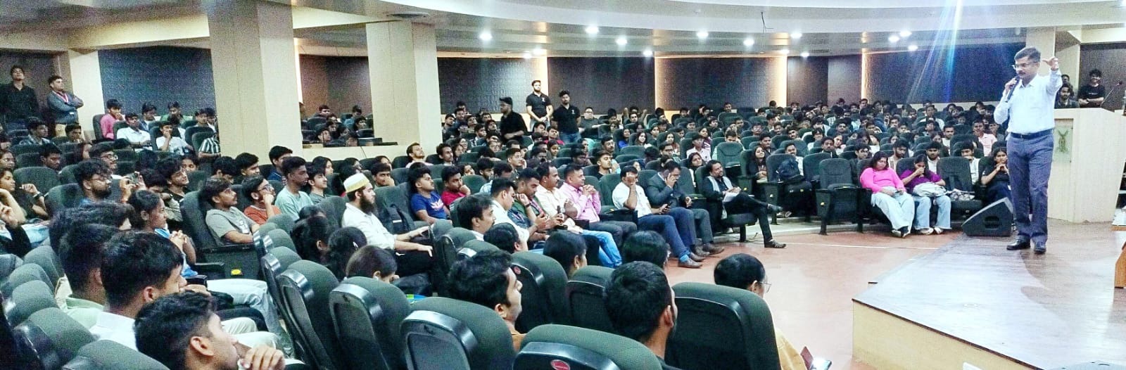 भारती विद्यापीठ अभियांत्रिकी महाविद्यालयात अमली पदार्थांविषयी जनजागृती