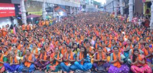दगडूशेठ' गणपतीसमोर ३५ हजार महिलांचे अथर्वशीर्ष पठण