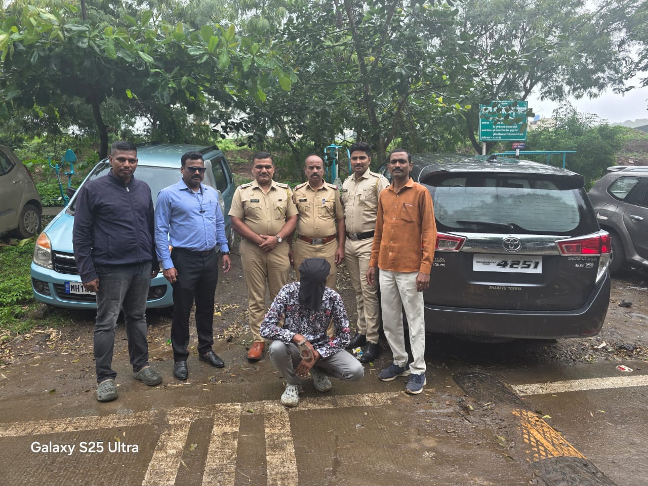 गाड्यांचा फिटर नव्हे वाहनचोर, ७ गाड्या जप्त