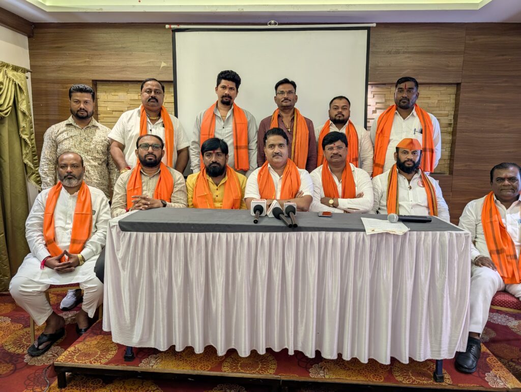 हिंजवडीत पोलिस अधिकाऱ्याकडून शेतकऱ्यांवर अन्याय