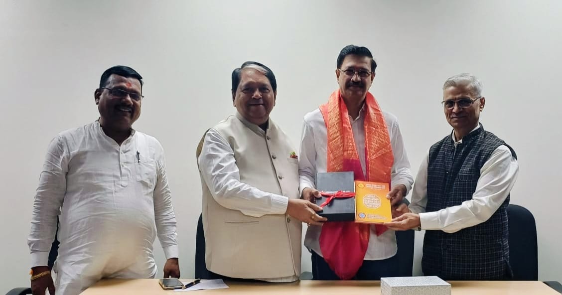 पुण्यात हिंदू आध्यात्मिक सेवा संस्थेची बैठक संपन्न