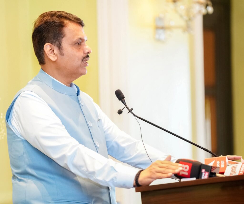 शासन पूरग्रस्तांच्या पाठिशी खंबीरपणे उभे – मुख्यमंत्री देवेंद्र फडणवीस
