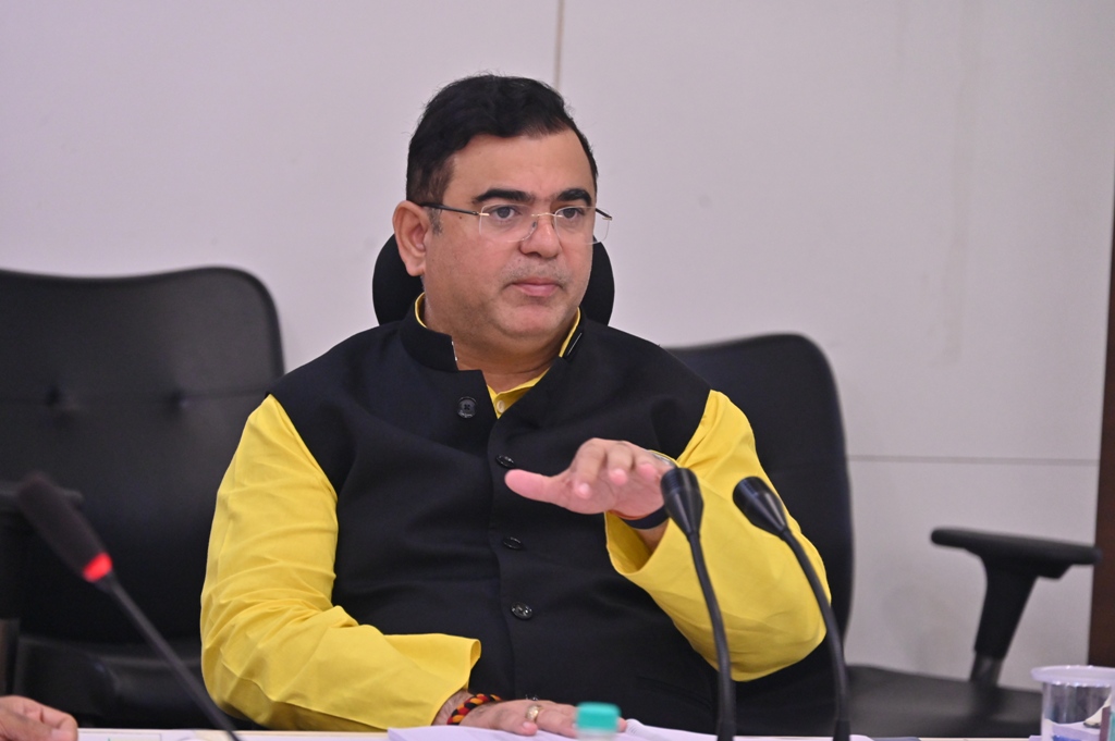 शेतमाल निर्यात वाढीसाठी निर्यात सुविधा केंद्र सक्षम करा-पणन मंत्री जयकुमार रावल