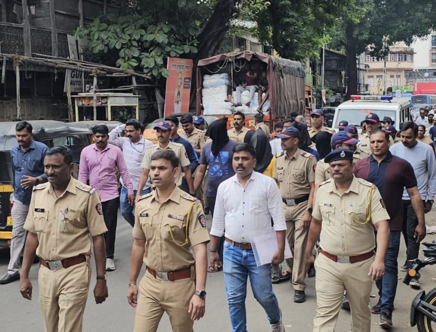 सोशल मीडियावर धमकीचे स्टेट्स अपलोड करणे भोवले