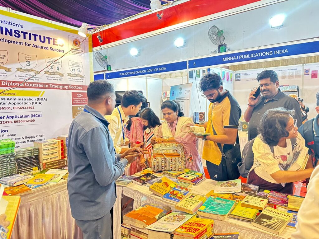 पुणे पुस्तक जत्रेत सूर्यदत्त एज्युकेशन फाउंडेशनचा सहभाग