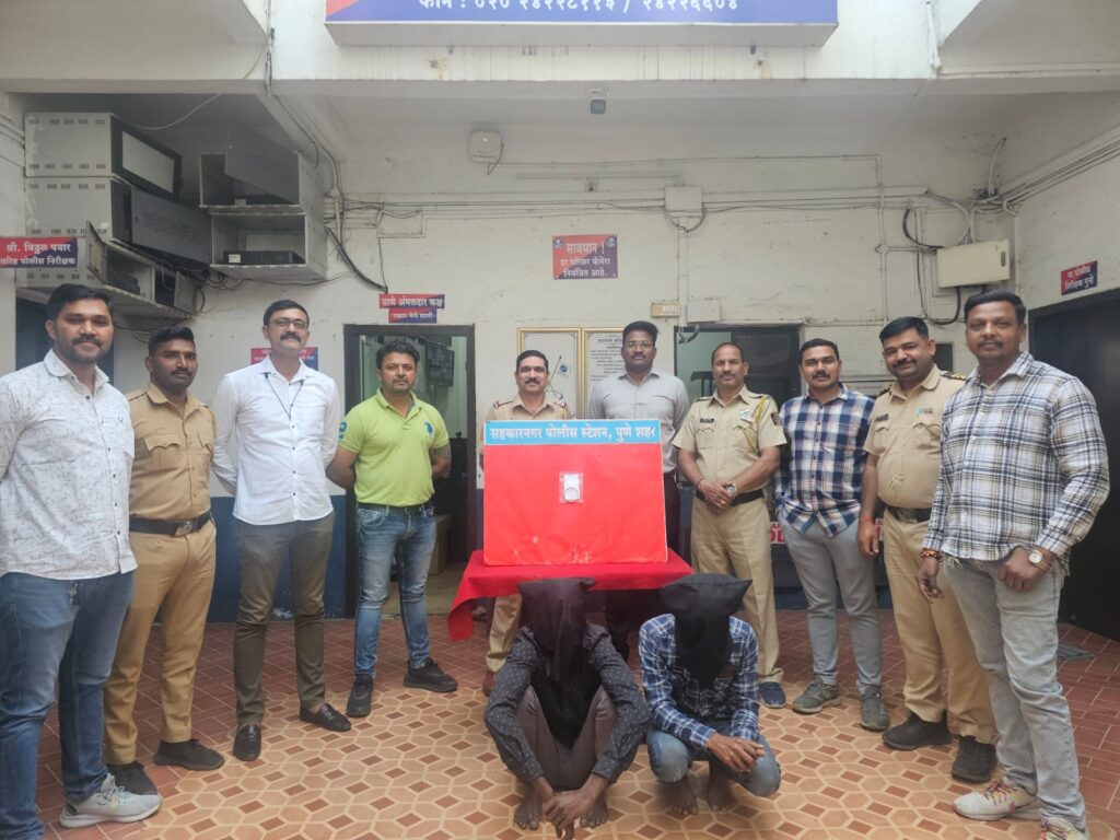 पुण्यात बसमध्ये महिलांचे दागिने चोरणारे सराईत अटकेत