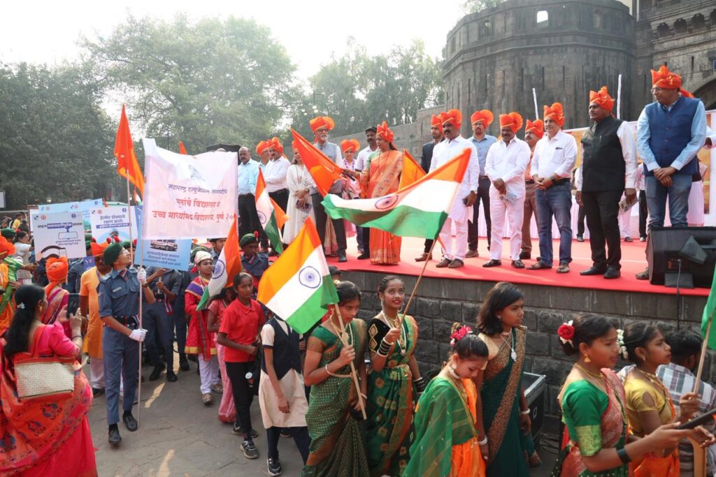 खेळाडूंच्या पदयात्रेने पुण्यात शिवजयंती साजरी