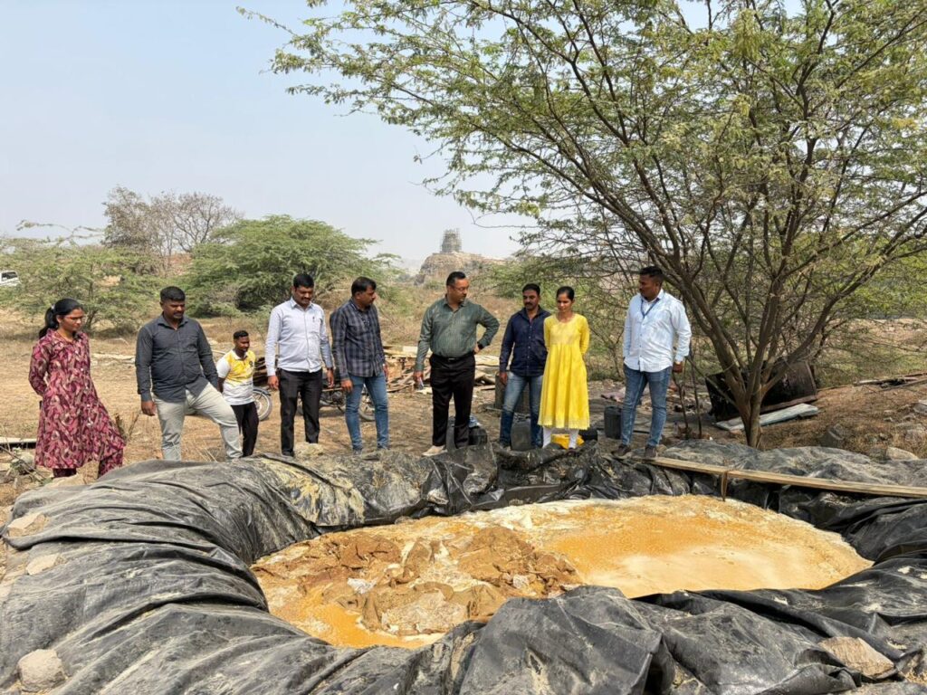 पुण्याजवळ गावठी दारूभट्टी उध्वस्त, ८ हजार लीटर रसायन केले नष्ट