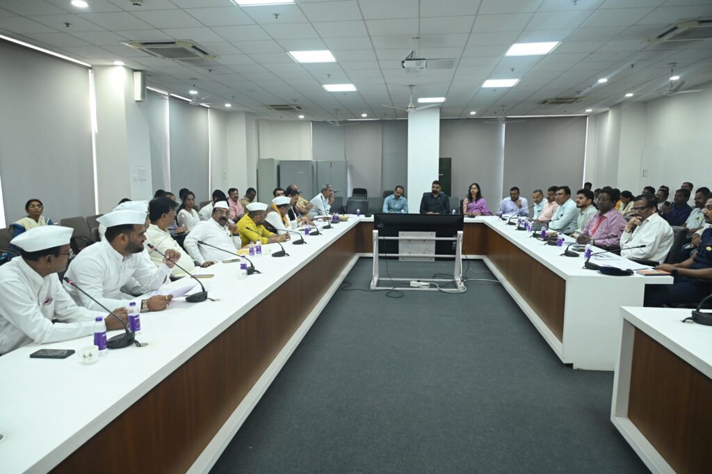 आळंदी आणि देहू संस्थाना पदाधिकारी आणि प्रशासन बैठक संपन्न