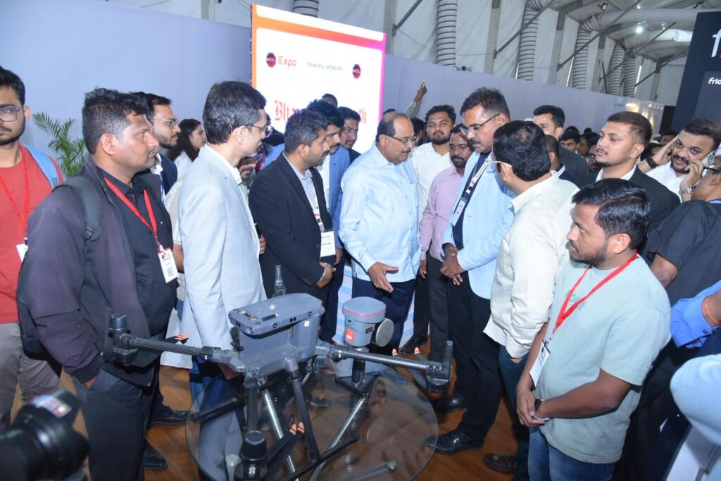 मराठा उद्योगजक असोसिएशनच्या बिझनेस एक्स्पोला मंत्री राधाकृष्ण विखे पाटील यांची सदिच्छा भेट