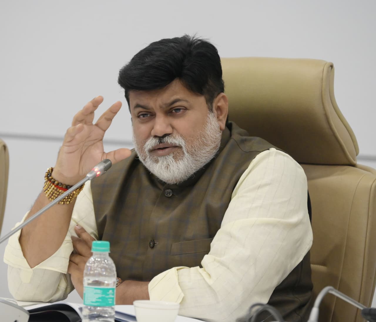 पुणे जिल्ह्यातील एमआयडीसीतील उद्योगांना पाईपद्वारे नैसर्गिक गॅस जोडणीसाठी मिशन मोडवर मोहीम – उद्योगमंत्री उदय सामंत