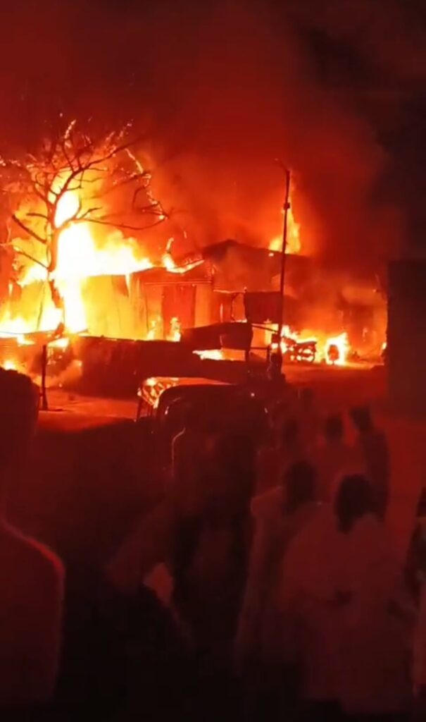 हडपसरमधील कृष्णानगर भागात गोदामात आग