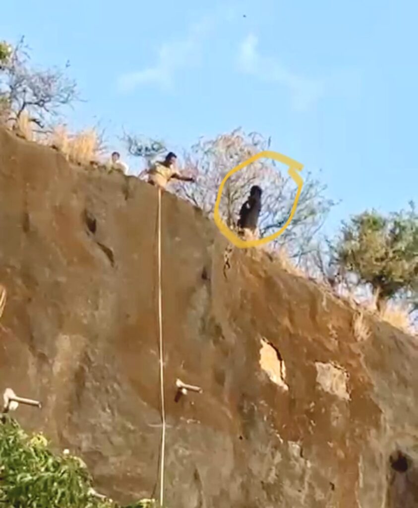 पुणे पोलिसांच्या तत्परतेमुळे वाचला महिलेचा जीव