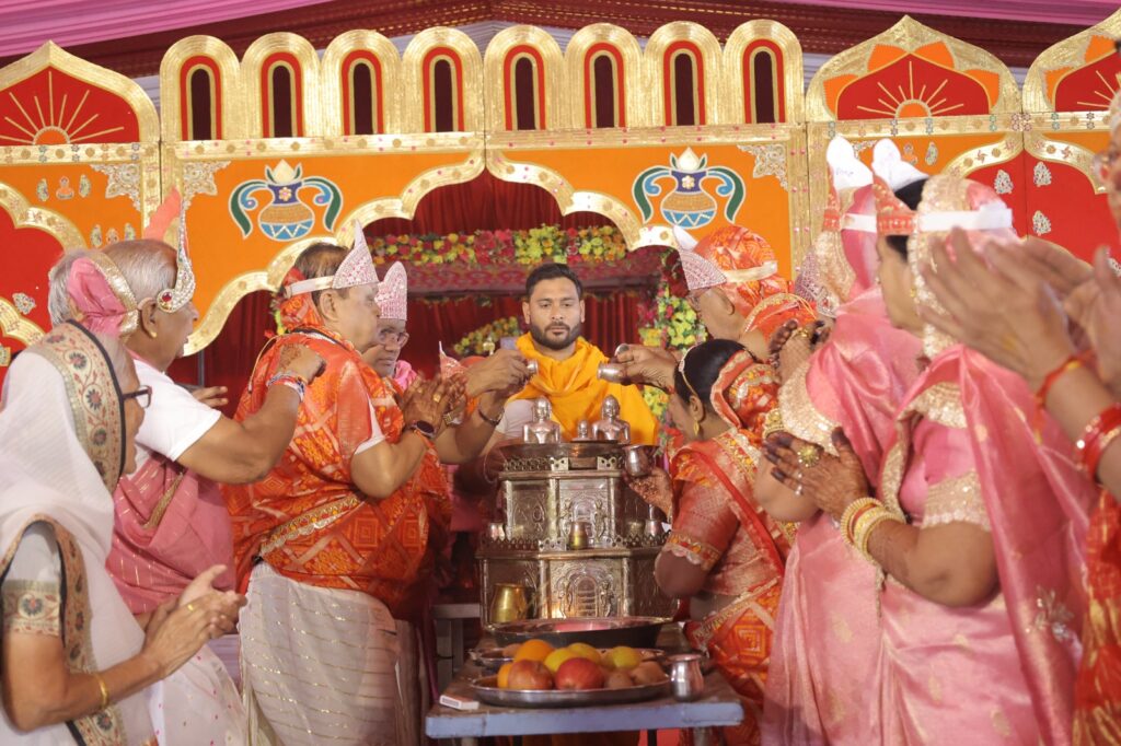 भक्तामर कलश तीर्थावर झाला दिगंबर जैन राष्ट्रसंतांचा दुर्मिळ समागम