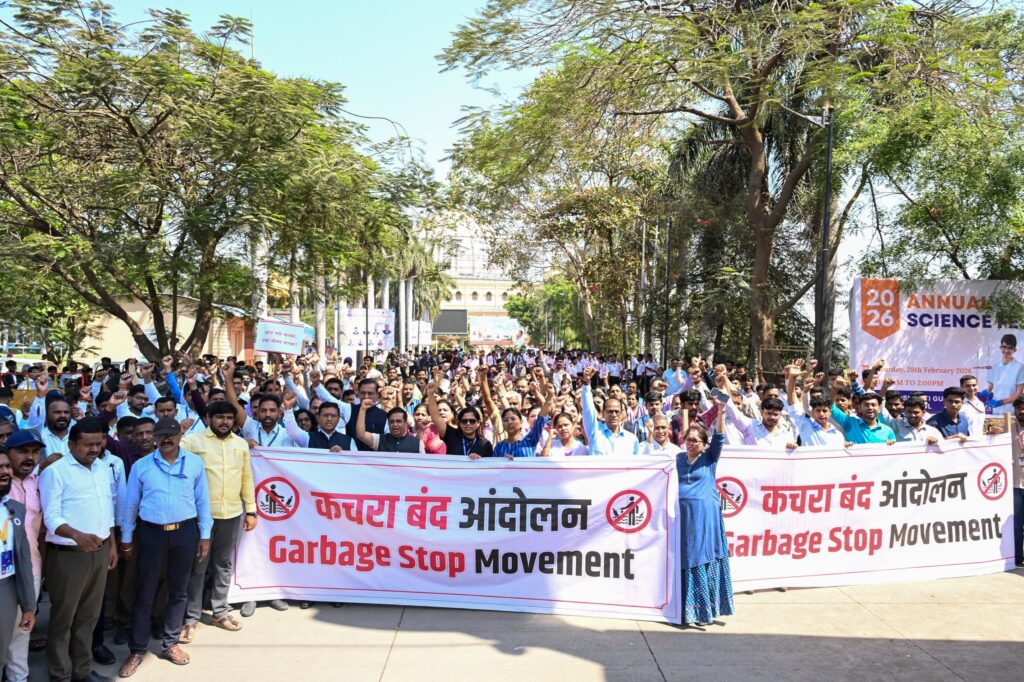 मुळा–मुठा नदीत कचरा टाकण्याविरोधात विद्यार्थ्यांचा पुन्हा एल्गार
