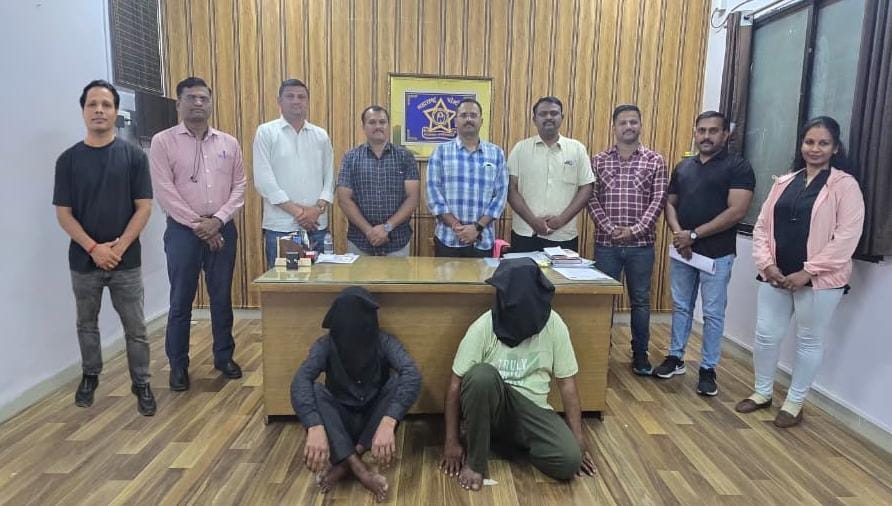 सिग्नलवर वाहनांच्या काचेला ‘टक-टक’ करून चोरी