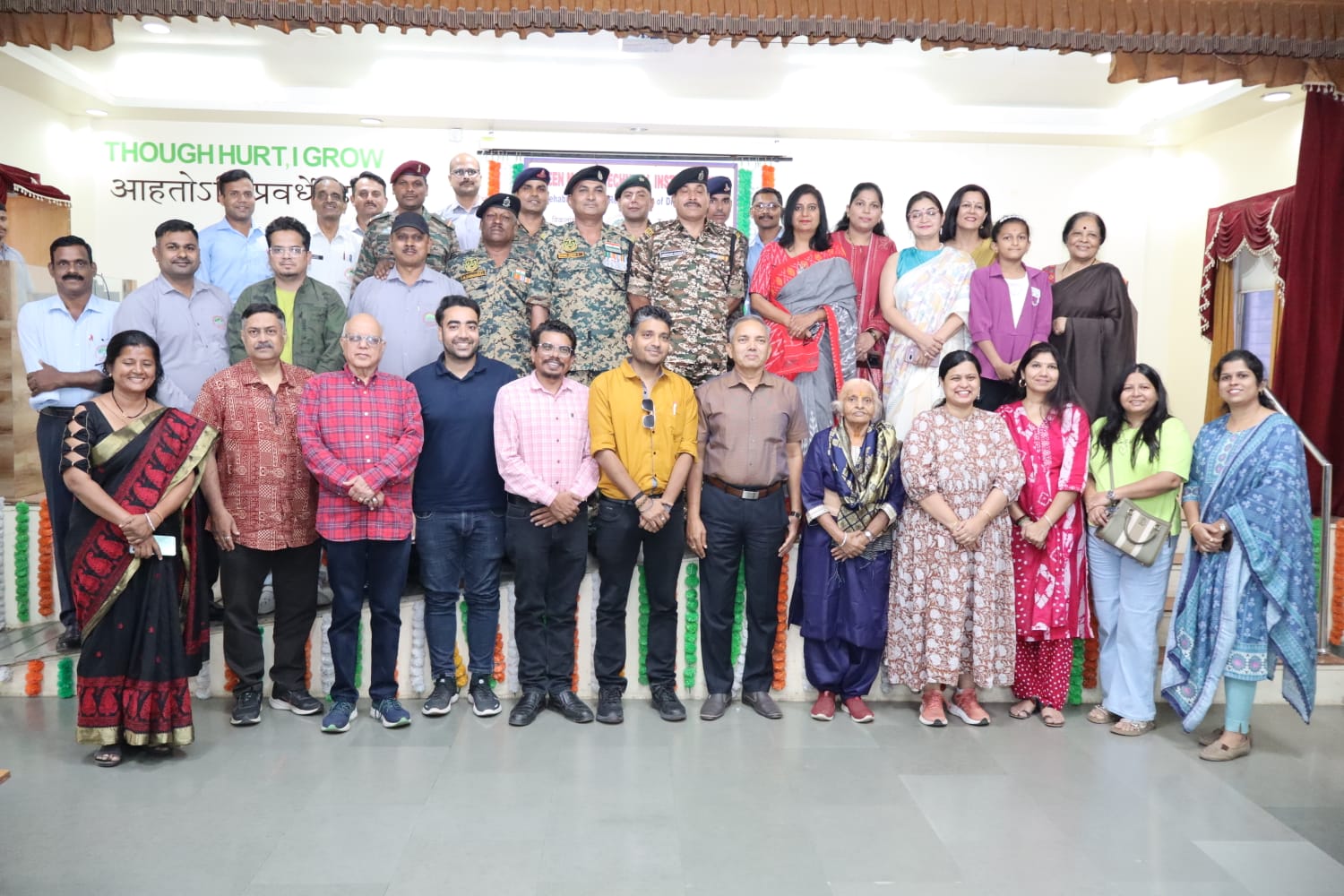 संभाव्य एल निनोच्या पार्श्वभूमीवर राज्य सज्ज; उपलब्ध पाण्याचे नियोजन व जलसंधारणाची कामे पूर्ण करण्यावर भर द्यावा – मुख्यमंत्री देवेंद्र फडणवीस