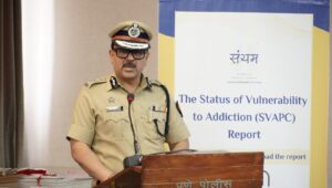 अल्पवयीनांमधील व्यसनाधिनता रोखण्याचे पोलिसांसमोर आव्हान