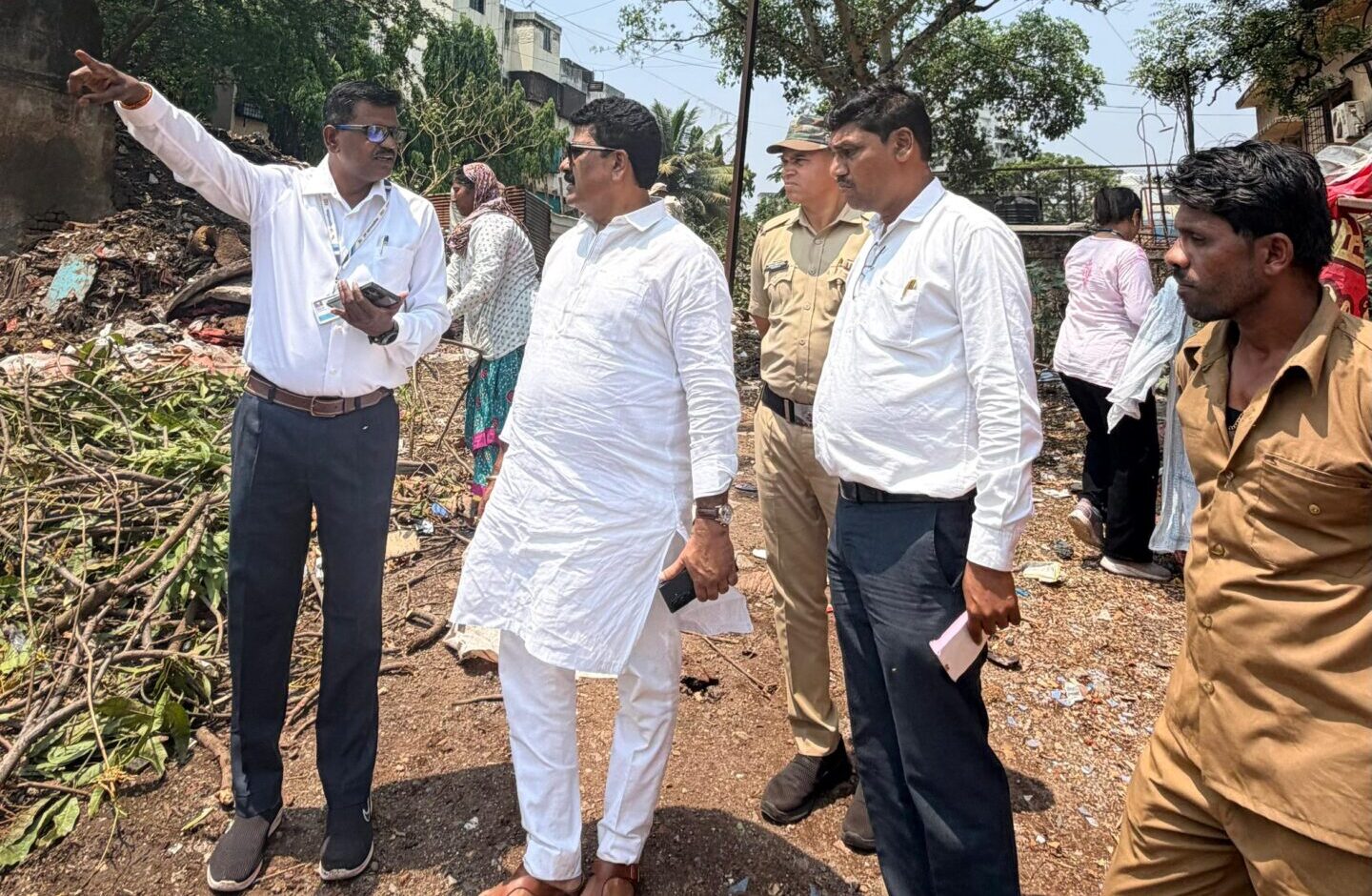 पावसामुळे उद्भवलेली  परिस्थिती पूर्ववत करण्यासाठी प्राधान्य