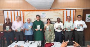 ‘आरोग्यदायी नैसर्गिक भातशेती’ पुस्तकातून शाश्वत शेतीचा नवा मार्ग