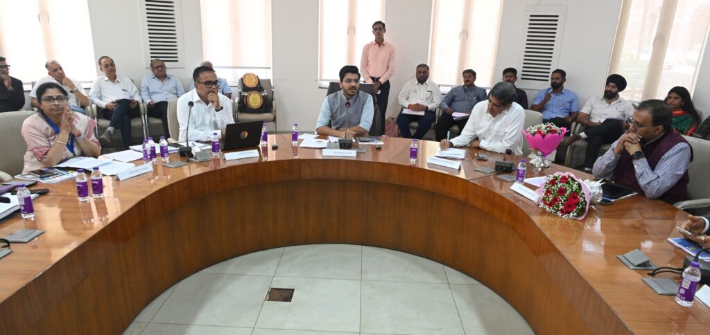 महाराष्ट्राच्या १ ट्रिलियन डॉलर अर्थव्यवस्थेच्या दिशेने संरक्षण उत्पादनाचा मोलाचा वाटा