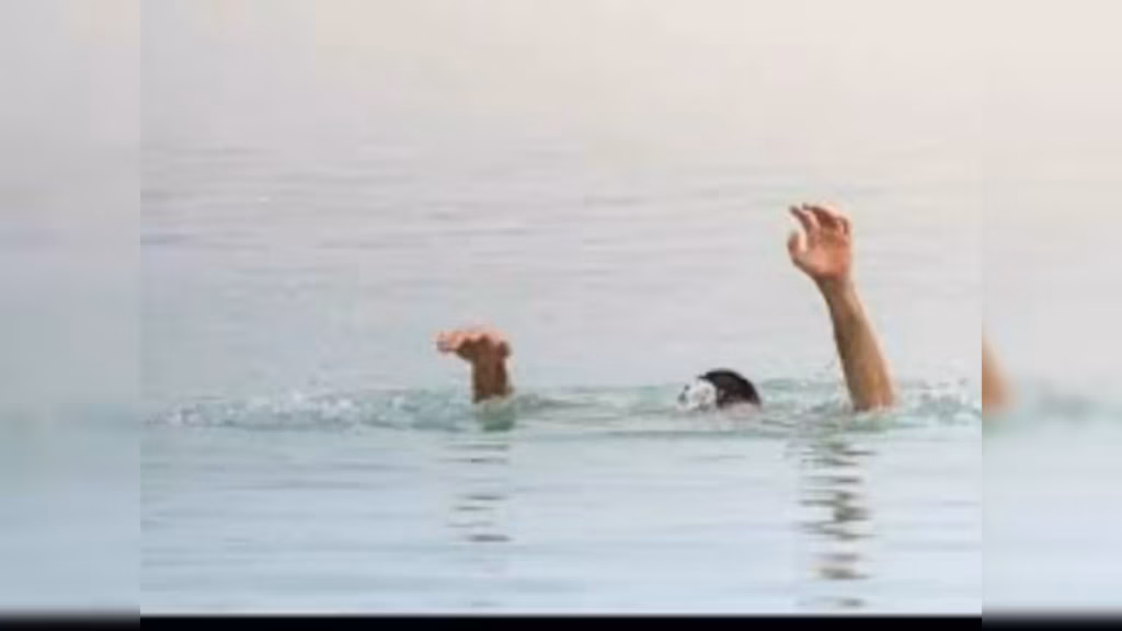 Ujjain youth drowned