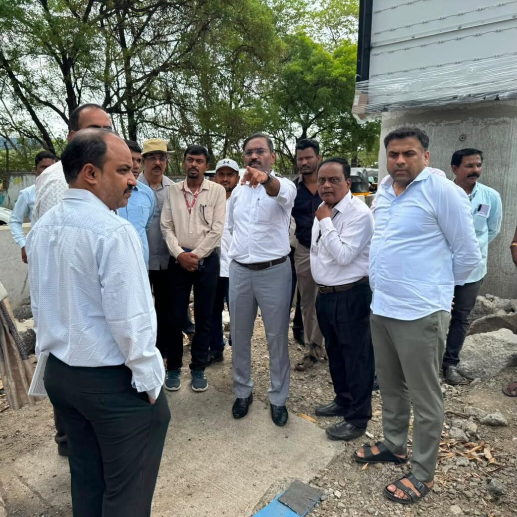 बाणेर रोडवरील पावसाळी पूर्वतयारीचा आढावा; अतिरिक्त महापालिका आयुक्त ओमप्रकाश दिवटे यांची संयुक्त पाहणी