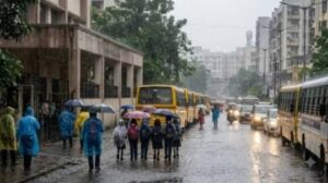 पुणे जिल्ह्यात रेड अलर्ट: शहर व ग्रामीणमधील सर्व शाळांना ६ जुलैला सुट्टी
