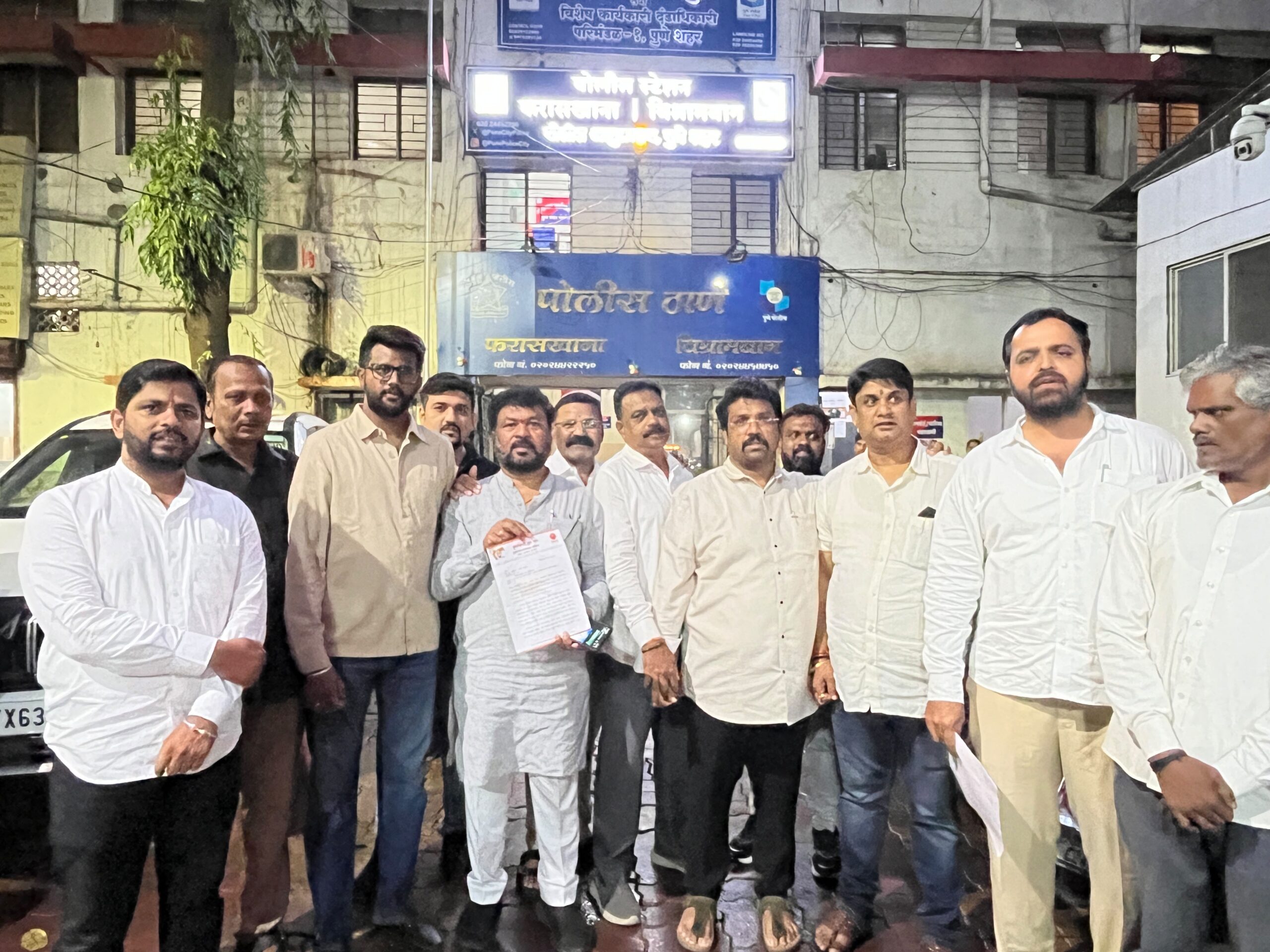 हिंदू सणांवरील निर्बंधांविरोधात शिवसेना आक्रमक