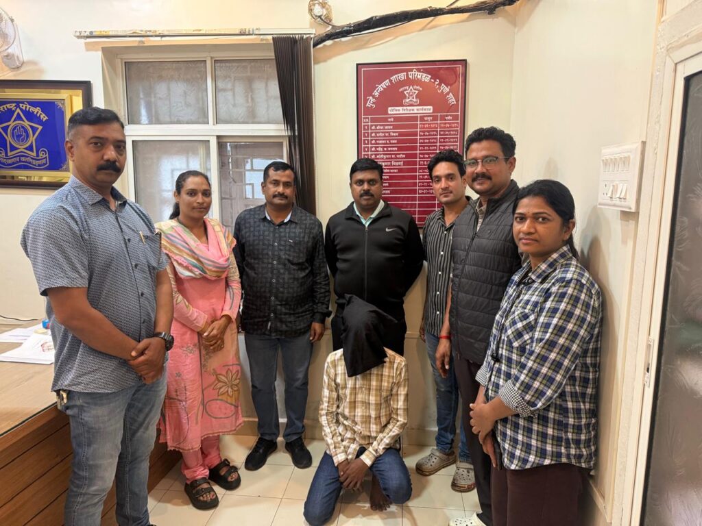 पुण्यात वाहन तोडफोडीच्या गुन्ह्यातील दोघांना बेड्या