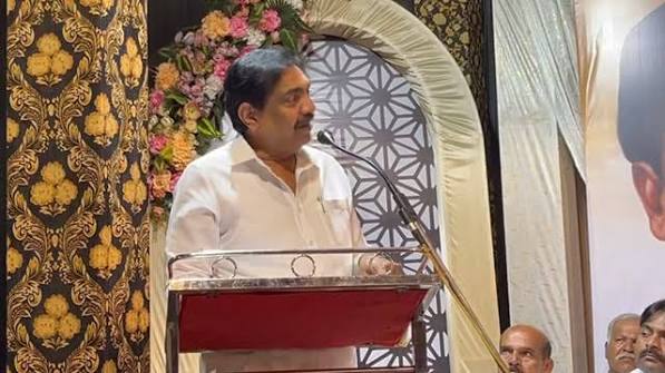 समाजात किती विषमता होती हे पहायचे असल्यास अमोल कोल्हेचीं महात्मा जोतिबा फुले मालिका पहा - आ. जयंतराव पाटील