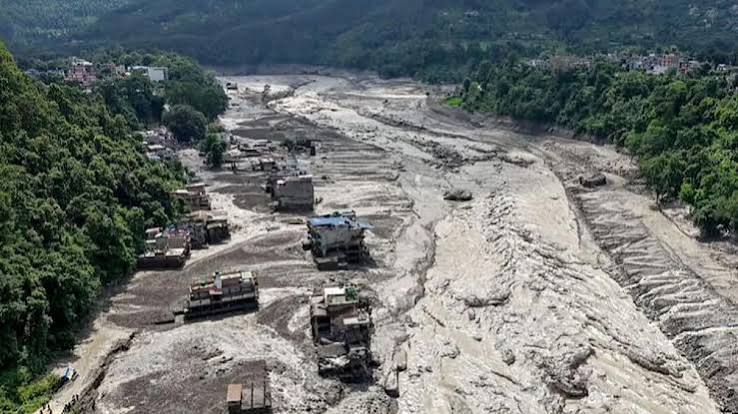 नेपाळमध्ये निर्माण झालेल्या पूरस्थितीमुळे महाराष्ट्रातील अडकलेल्या नागरिकांसाठी हेल्पलाईन क्रमांक
