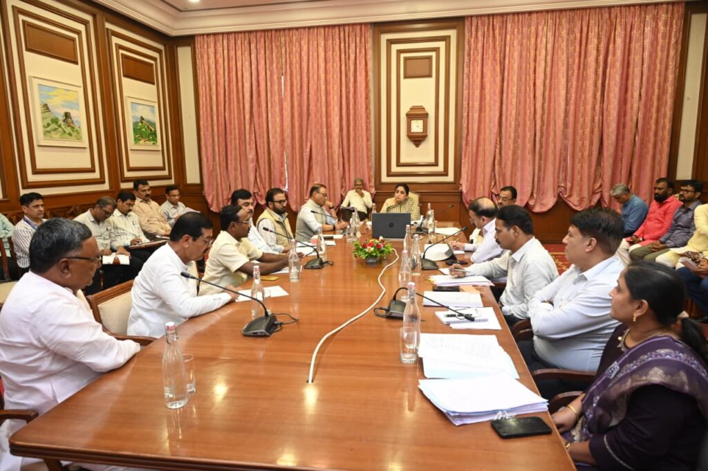 घोडगंगा साखर कारखाना पुन्हा सुरू करण्यासाठी 'एनएसडीसी'कडे कर्जमागणीचा फेर प्रस्ताव सादर करा