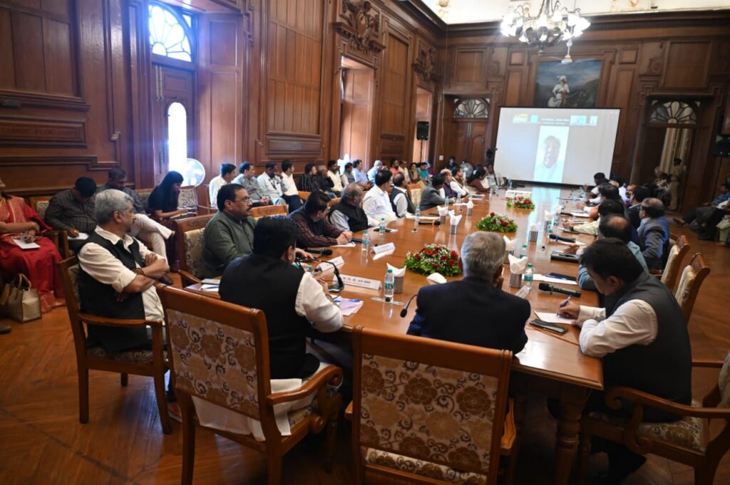 शंभरावे मराठी साहित्य संमेलन मराठी भाषेच्या संवर्धनासाठी मोठी संधी - उच्च व तंत्रशिक्षणमंत्री चंद्रकांतदादा पाटील