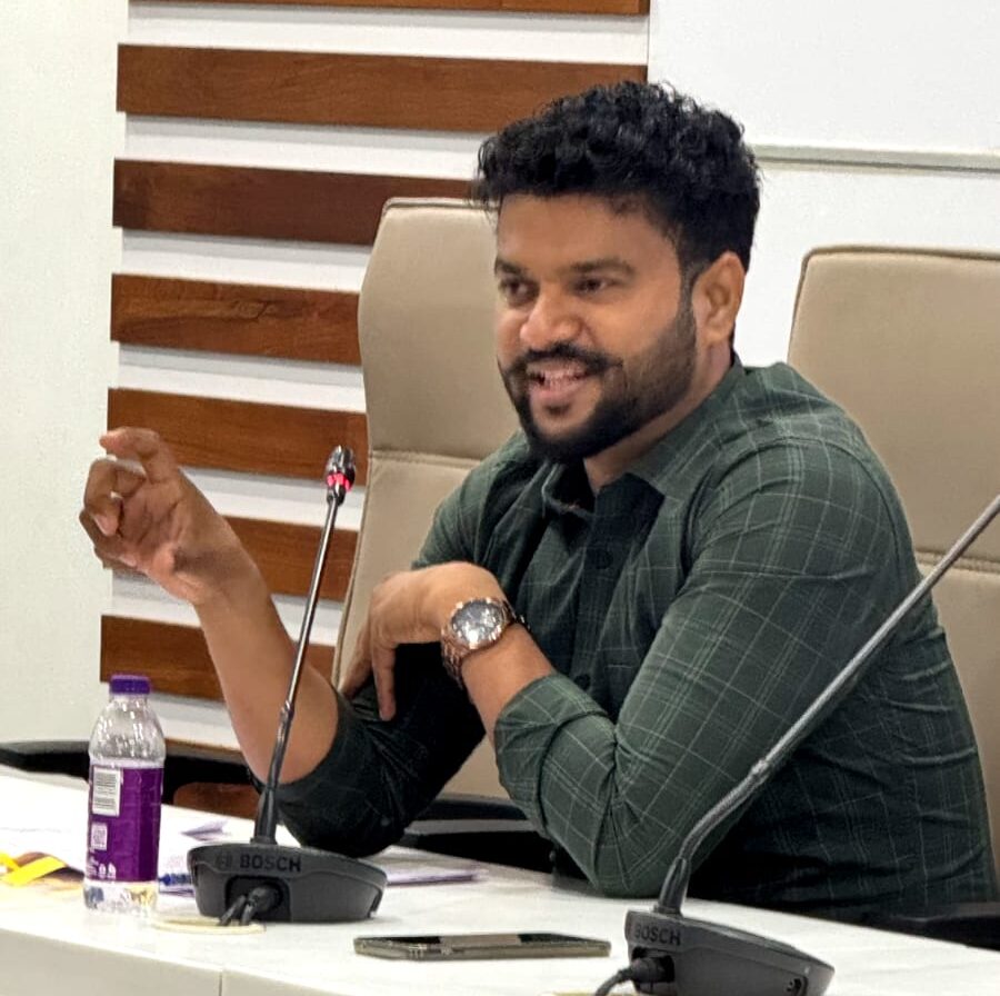 जिल्हाधिकारी कार्यालयात समाज कल्याण विभागाच्या विविध कामकाज आढावा बैठका संपन्न