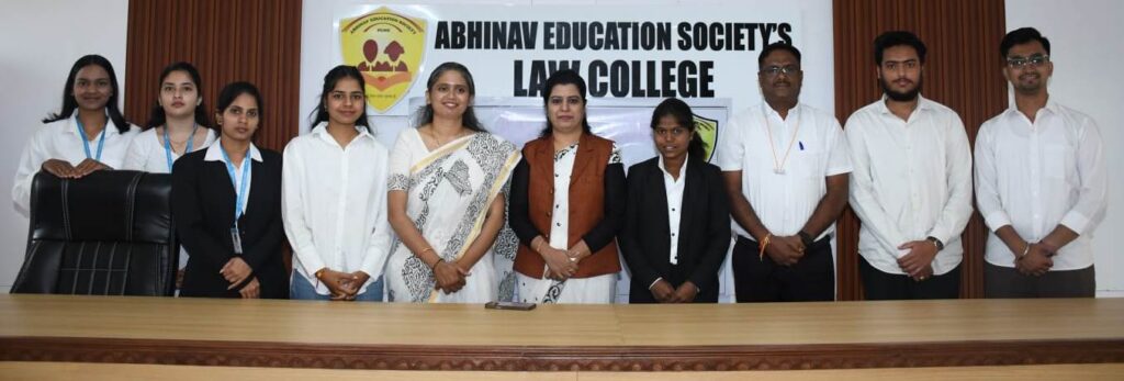मध्यस्थी प्रक्रियेत पक्षकारांचे म्हणणे समजून घेणे आणि संवाद महत्त्वाचा